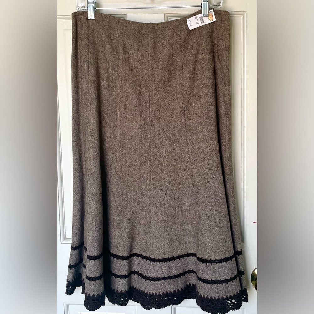 NWT Talbots Brown Tweed Midi Flared Skirt Crocheted Trim Wool Blend Size 12 - Picture 5 of 7